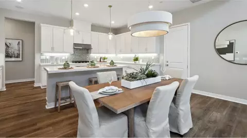 Dining - 24480 Via Cobija, Santa Clarita, CA 91354 photo 1 of 1