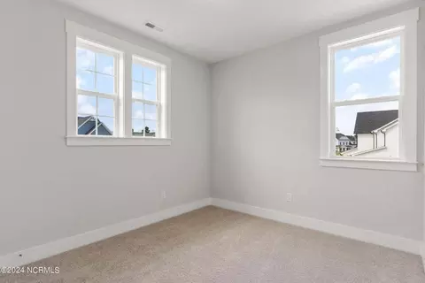 Bedroom - 239 Sailor Sky Way, Hampstead, NC 28443 photo 4 of 6