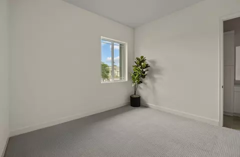 7546 Woodview St, Riverside, CA 92506 photo 4