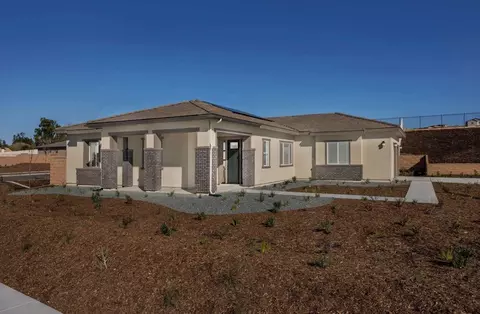 7546 Woodview St, Riverside, CA 92506 photo 1