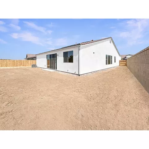 1094 Granite Dr W, Madera, CA 93636 photo 6