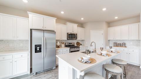 19 Avalon Ln, Jackson, NJ 08527 photo 4