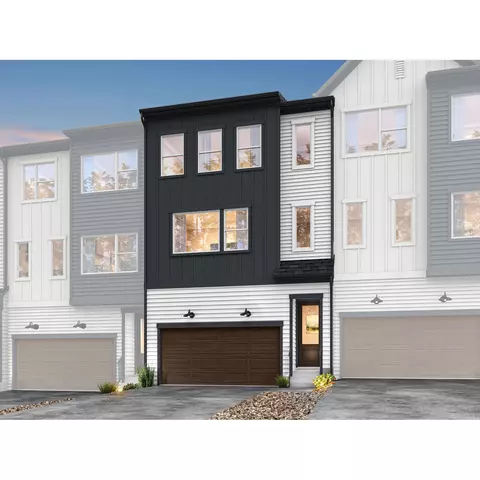 808 Flintside Ln, Charlotte, NC 28217