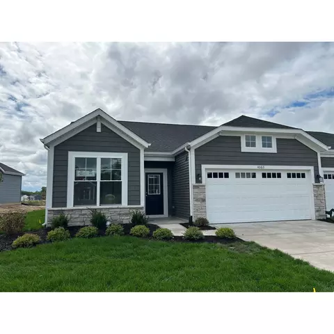 4063 Reflection Pl, Valparaiso, IN 46385