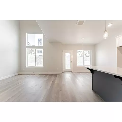 4689 S Olive Ave, Mapleton, UT 84664 photo 5