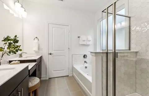 Bath - 14441 Mcclint St, Pilot Point, TX 76258 photo 1 of 3
