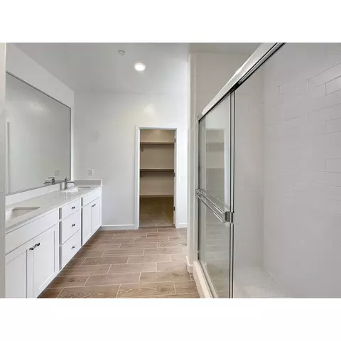 1085 Wildflower Dr, Madera, CA 93636 photo 7