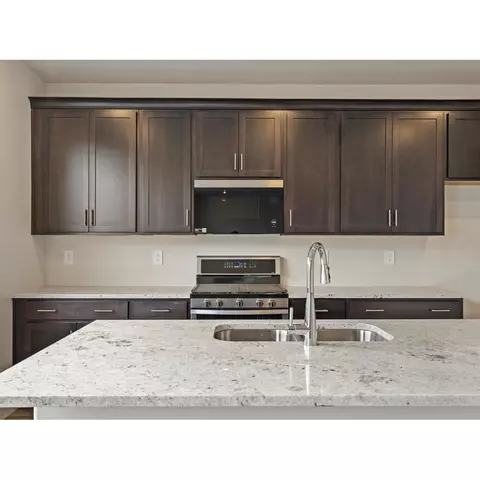 546 E Hearth Ln, Eagle Mountain, UT 84005 photo 4