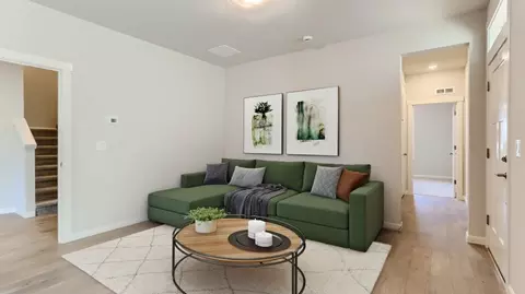 Living - 63204 Peale St, Bend, OR 97701 photo 2 of 2