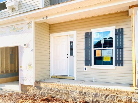 411 Torrington Dr, Duncan, SC 29334 photo 3