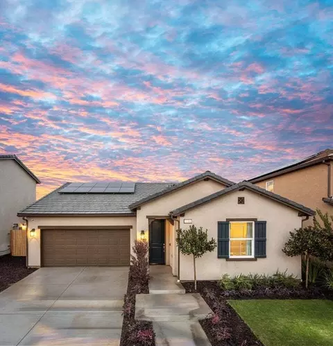 Exterior - 513 Lucas Ave S, Madera, CA 93636 photo 1 of 2