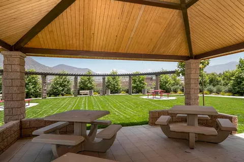 19368 Melogold Cir, Riverside, CA 92507 photo 4