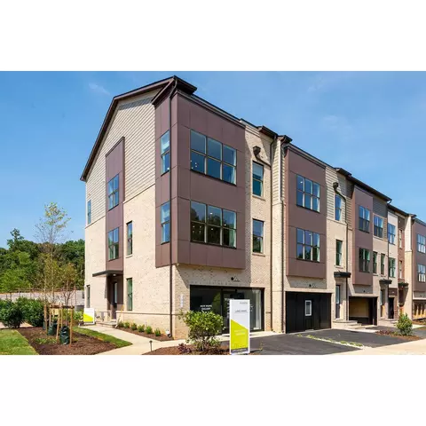 1606 Fellowship Sq, Reston, VA 20190