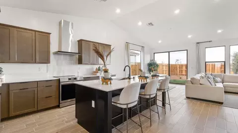 Kitchen - 1668 Mohave Rd S, Madera, CA 93636 photo 1 of 4
