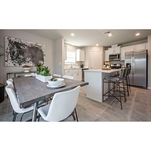 1575 Concord Ave, Madera, CA 93637 photo 9