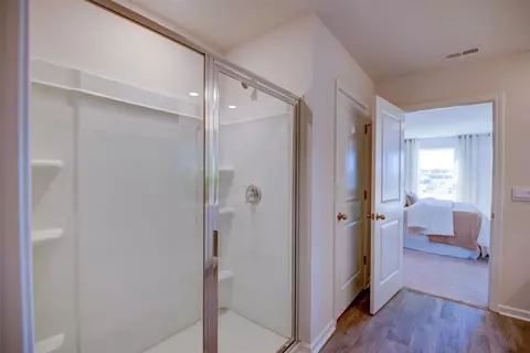 Bath - 5054 Crest Ct, Trinity, NC 27370 photo 3 of 4