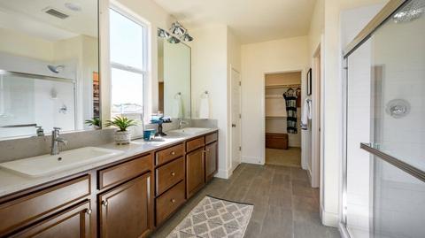 206 E Tyler Ave, Visalia, CA 93291 photo 13