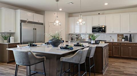 206 E Tyler Ave, Visalia, CA 93291 photo 3