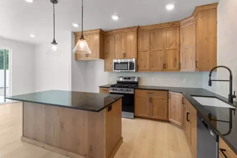 Kitchen - 1510 Silver Canoe Loop, Logan, UT 84321 photo 2 of 5