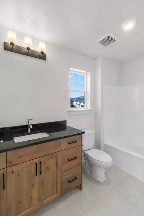 Bath - 1510 Silver Canoe Loop, Logan, UT 84321 photo 2 of 7