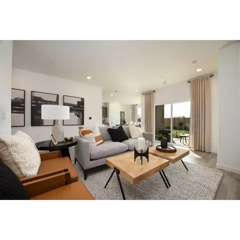 Living - 4606 Sami Jo Dr, Merced, CA 95348 photo 2 of 2