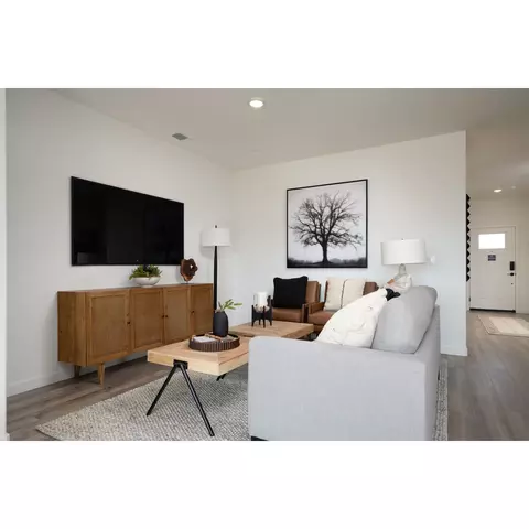 Living - 4606 Sami Jo Dr, Merced, CA 95348 photo 1 of 2