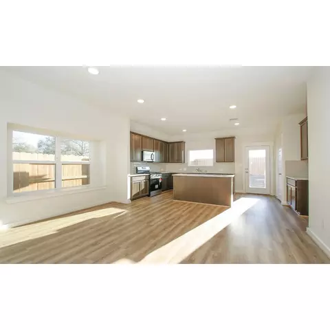4554 Pinehurst Trace Dr, Pinehurst, TX 77362 photo 9