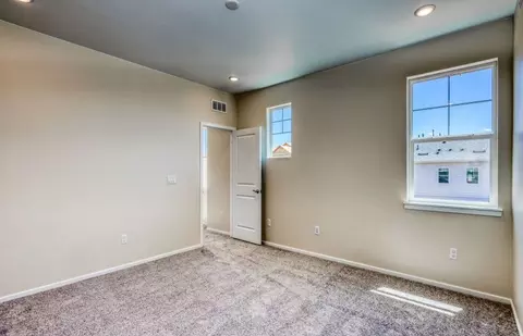 23971 E 40th Ave, Aurora, CO 80019 photo 6