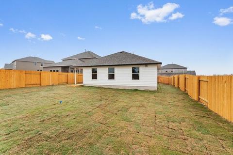 216 Comet Pointe Dr, Georgetown, TX 78628 photo 10