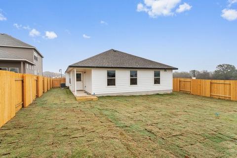 216 Comet Pointe Dr, Georgetown, TX 78628 photo 8