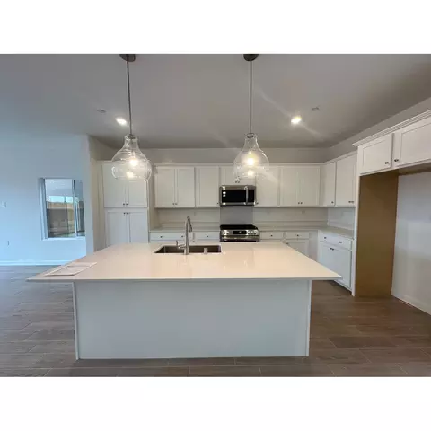 4435 Mecca Ave, Clovis, CA 93619 photo 2