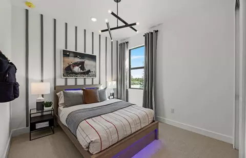 Bedroom - 17259 Luminous Ave, Venice, FL 34293 photo 6 of 7