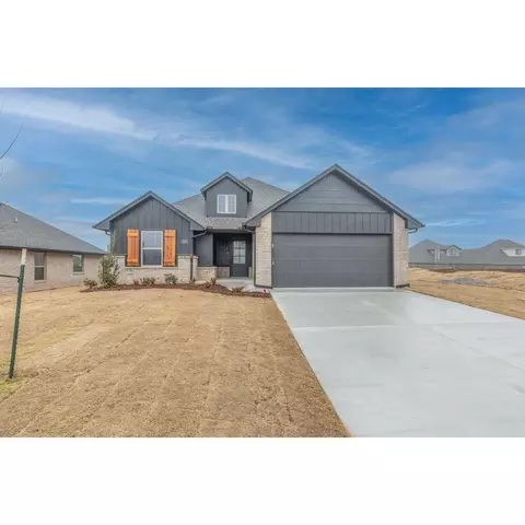 1003 SE 30th St, Moore, OK 73160 photo 1
