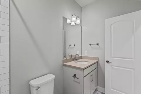 Bath - 21212 E 63rd Dr, Aurora, CO 80019 photo 5 of 5