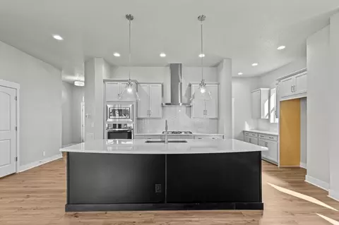 Kitchen - 21212 E 63rd Dr, Aurora, CO 80019 photo 3 of 5
