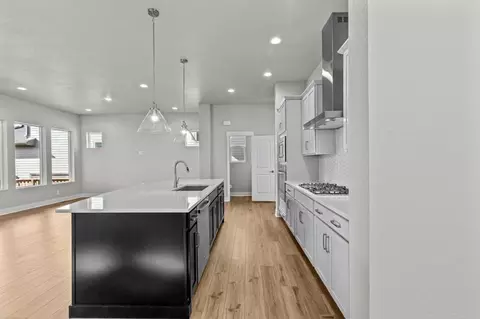 Kitchen - 21212 E 63rd Dr, Aurora, CO 80019 photo 4 of 5