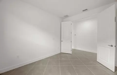 3913 E Hampton Cir, Alva, FL 33920 photo 13