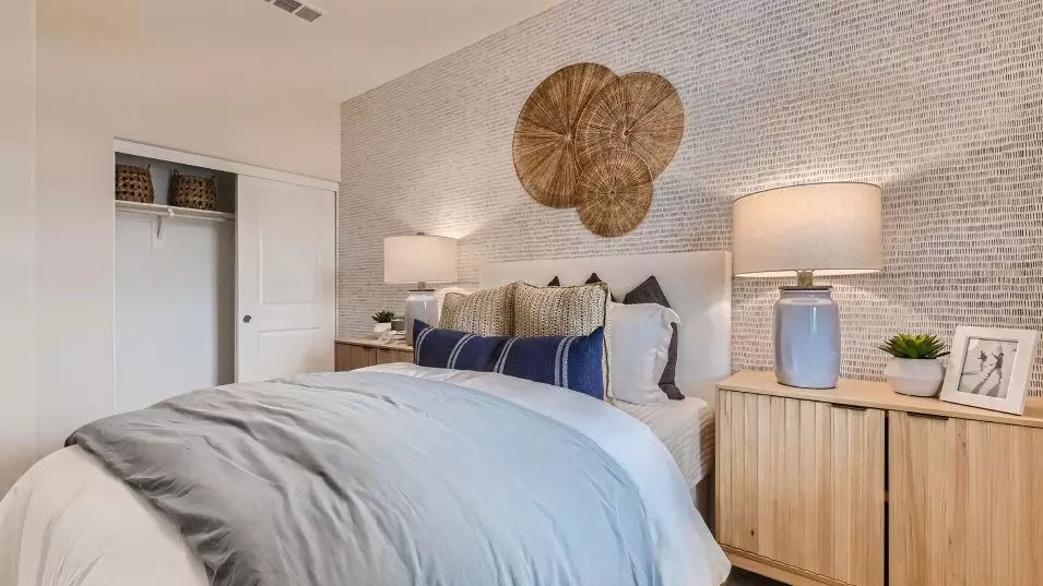 Bedroom - 2787 Emerald Bay Dr, Rialto, CA 92377 photo 6 of 6