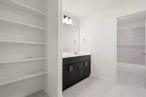 Bath - 13120 Ditka Dr, Manchaca, TX 78652 photo 1 of 2