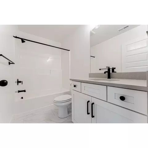 Bath - 4697 S Olive Ave, Mapleton, UT 84664 photo 2 of 2