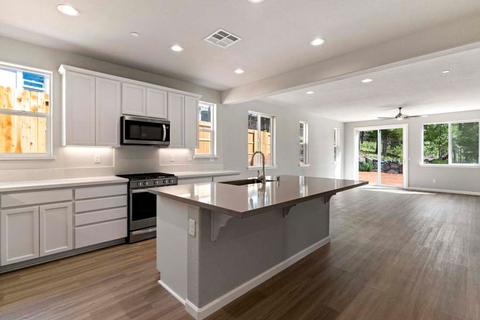 156 Berriman Loop, Grass Valley, CA 95949 photo 4