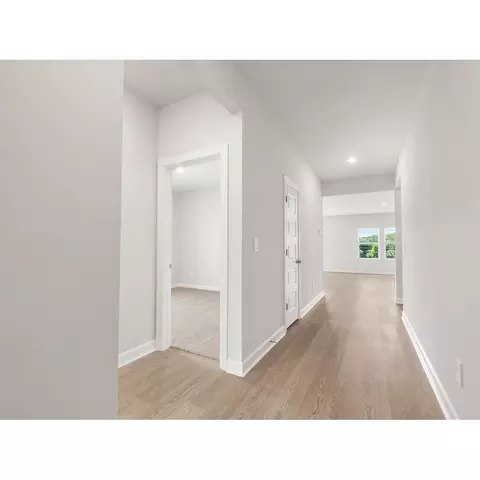 802 Treeline Rd, Moore, SC 29369 photo 6