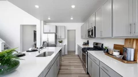 Kitchen - 1833 E Badger Ave, Eagle Mountain, UT 84005 photo 2 of 2