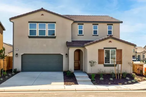 Exterior - 683 Lucas Ave S, Madera, CA 93636 photo 1 of 3