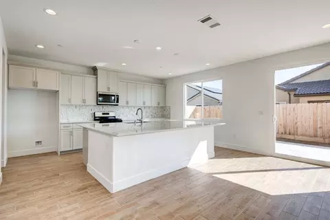 Kitchen - 683 Lucas Ave S, Madera, CA 93636 photo 1 of 3