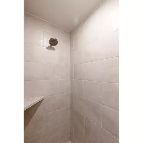 Bath - 8833 Stark St, Arcadia, OK 73007 photo 2 of 4