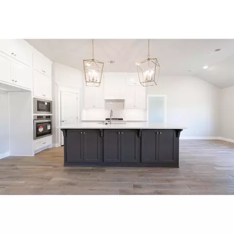 Kitchen - 8833 Stark St, Arcadia, OK 73007 photo 1 of 3
