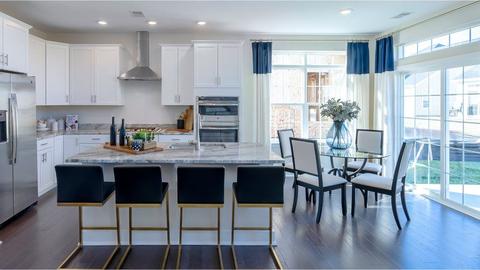 22 Vizcaya Dr, Monroe Township, NJ 08831 photo 2