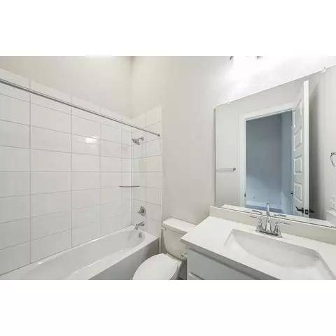Bath - 124 Millbend Rd, Georgetown, TX 78633 photo 3 of 4