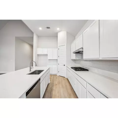 Kitchen - 124 Millbend Rd, Georgetown, TX 78633 photo 2 of 3
